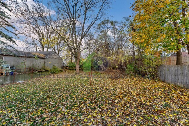 Building Photo - Fully Remodeled 3 bed 1 bath- Single Family Home!! JUST LISTED!