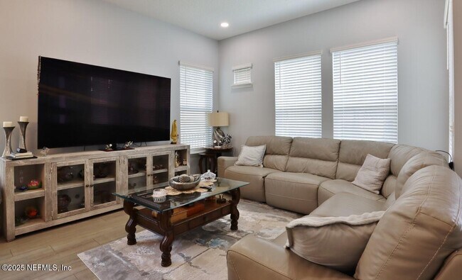 Building Photo - 11466 Leatherback Ct