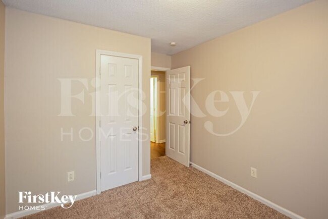 Building Photo - 6014 Crosswood Ct