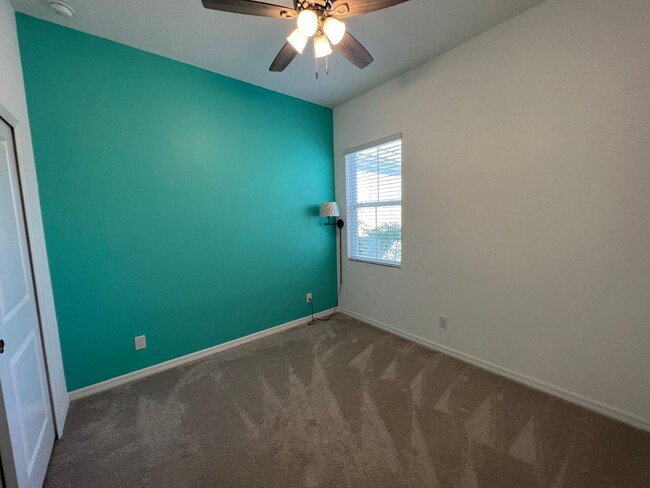 Building Photo - 55+ community in Four Seasons of Orlando 2 bedroom, 2 bathroom, with a 2 stall attached garage on...