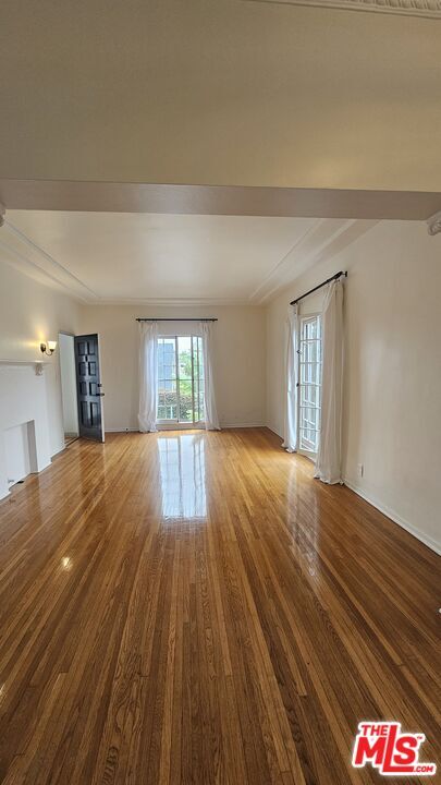 Building Photo - 152 S Roxbury Dr