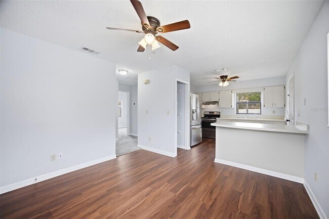 Building Photo - 5412 N 48th St