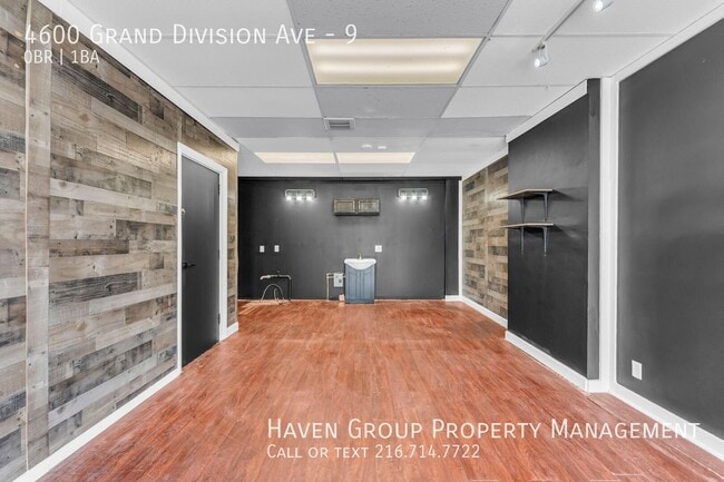 Building Photo - 4600 Grand Division Ave