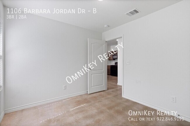 Building Photo - 1106 Barbara Jordan St