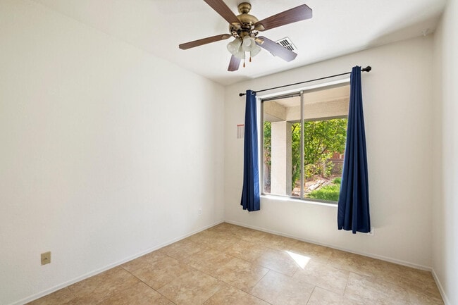 Building Photo - 18813 E Arrowhead Trail