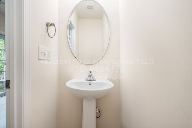 Building Photo - 10617 Bunclody Dr