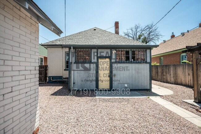 Building Photo - 121 Lake Ave
