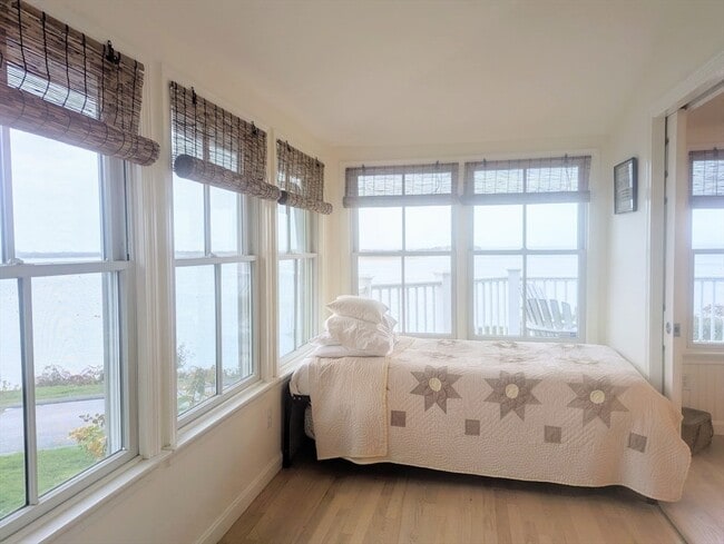 Building Photo - 4 Cliff Rd