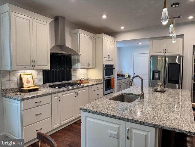 Building Photo - 8708 Southrun Ct