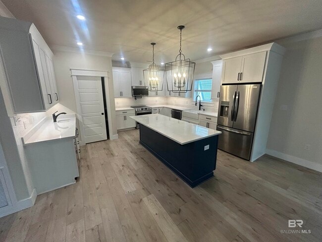 Building Photo - 5122 Pine Rd