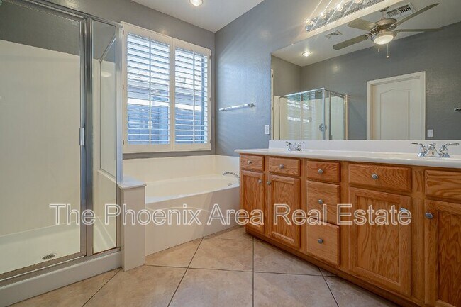 Building Photo - 110 W Cardinal Way