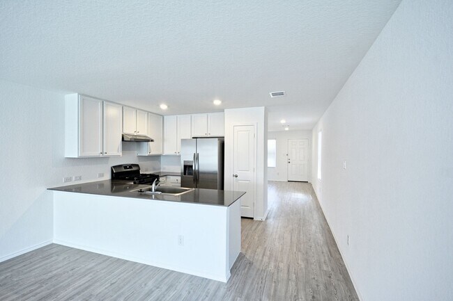 Building Photo - 766 Tulsa Trl