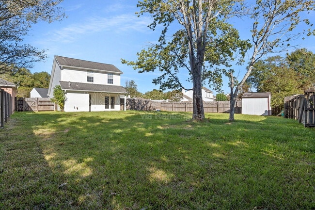 Building Photo - 12206 Breezeway Cir