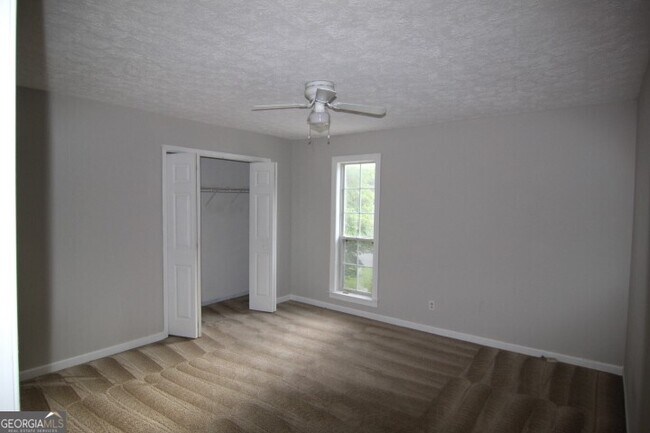 Building Photo - 3765 Manor House Dr