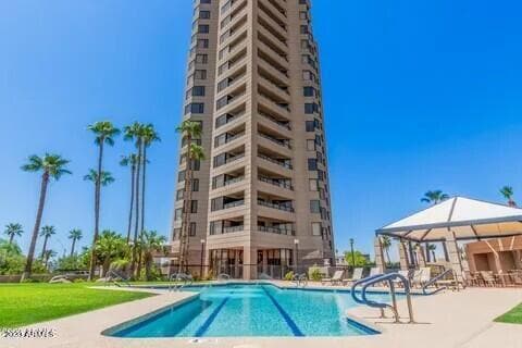 Building Photo - 1040 W Osborn Rd