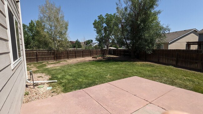 Building Photo - LOVELY TWO STORY HOME IN THE RANGE AT SPRI...