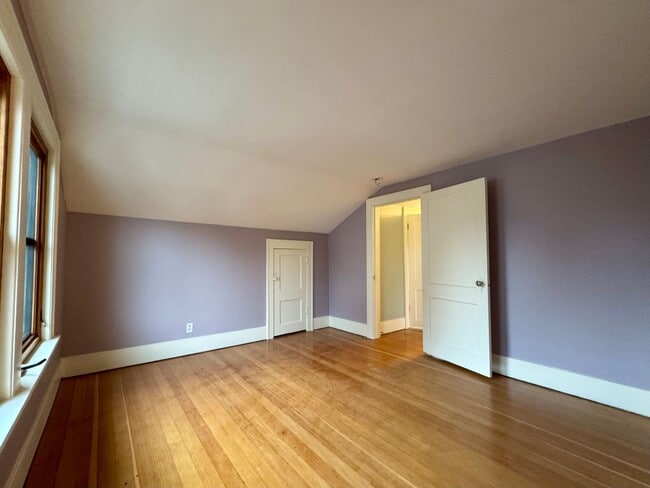 Building Photo - 6210 20th Ave NE