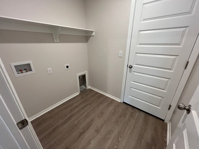 Building Photo - Pre-Leasing Now: Newer 4 Bed, 2 Bath Home in Pea Ridge – Modern Living Awaits!