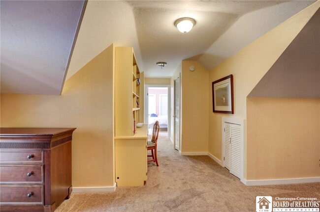 Building Photo - 47 Bentley Ave