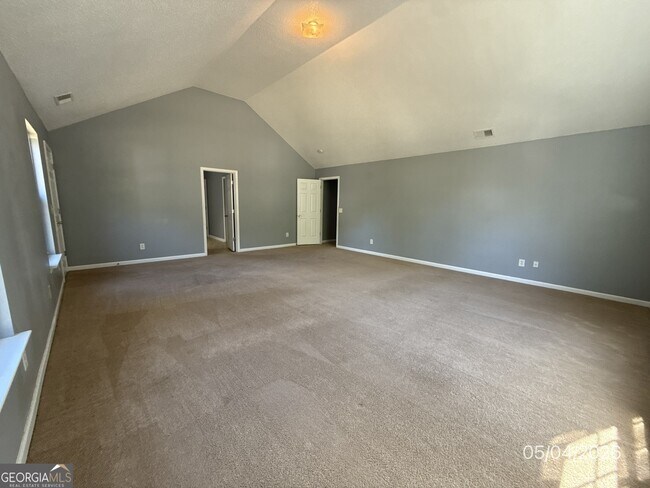 Building Photo - 1002 Odelle Cir