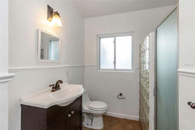 Building Photo - 1533 Bonair St