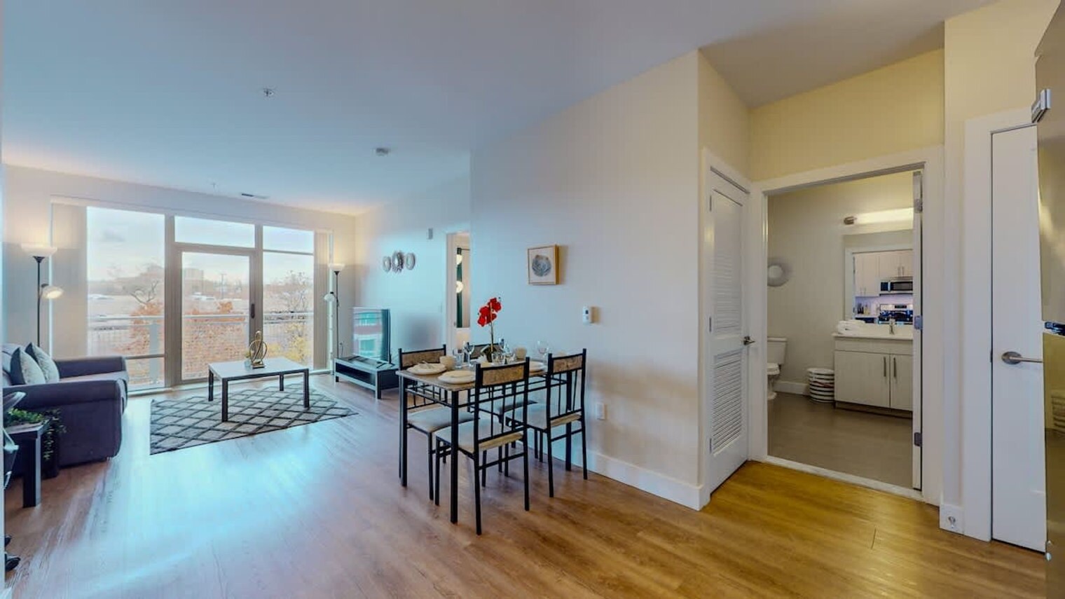 Building Photo - 545 Bedford St