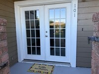 Building Photo - First Floor Condo - 1 bedroom 1 bath