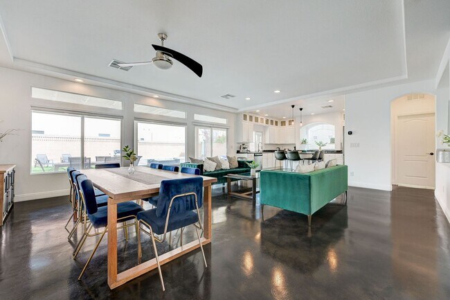 Building Photo - FANTASTIC FULLY UPGRADED FURNISHED RENTAL LOCATED IN THE SOUTHWEST!!!