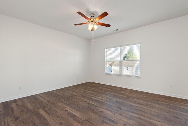 Building Photo - 133 Kaley Ln