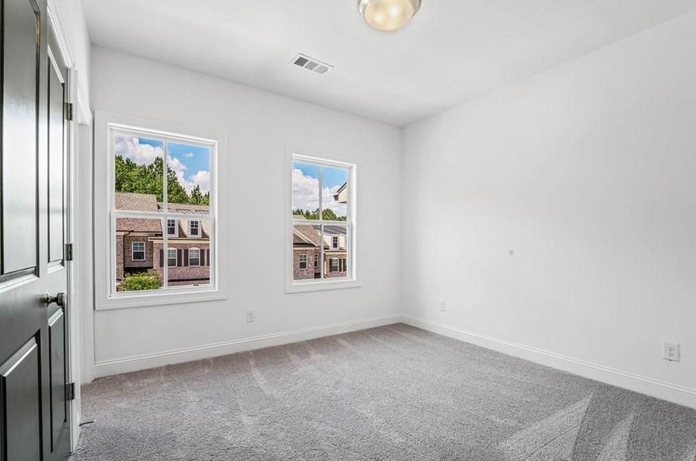 Building Photo - 4590 Sims Pk Overlook