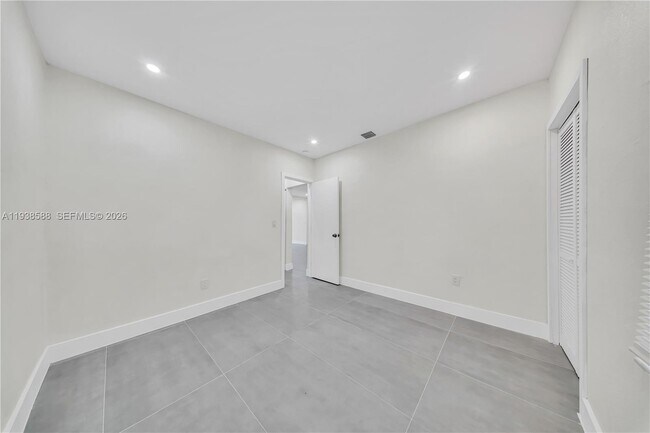 Building Photo - 807 NW 51st St