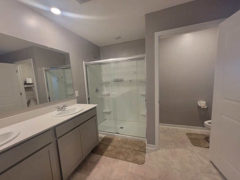 Building Photo - 131 Natalie Ln