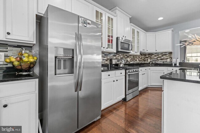 Building Photo - 16729 Shackleford Way