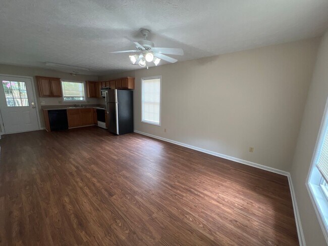 Building Photo - Taleeda 453-457