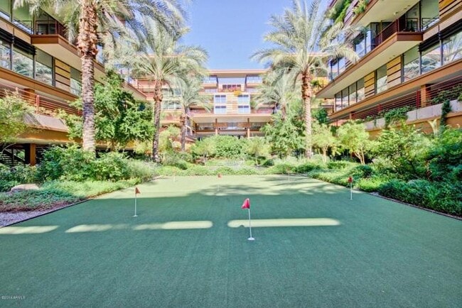 Building Photo - 7131 E Rancho Vista Dr