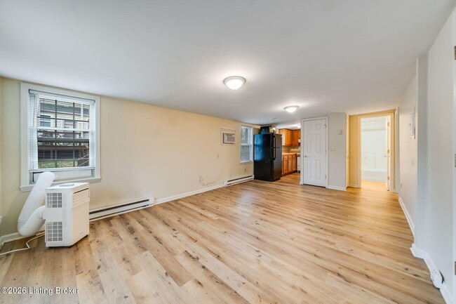 Building Photo - 1612 Ellwood Ave