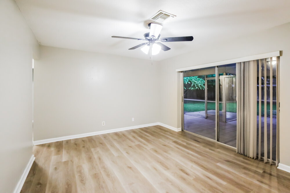 Building Photo - 12695 Westport Cir