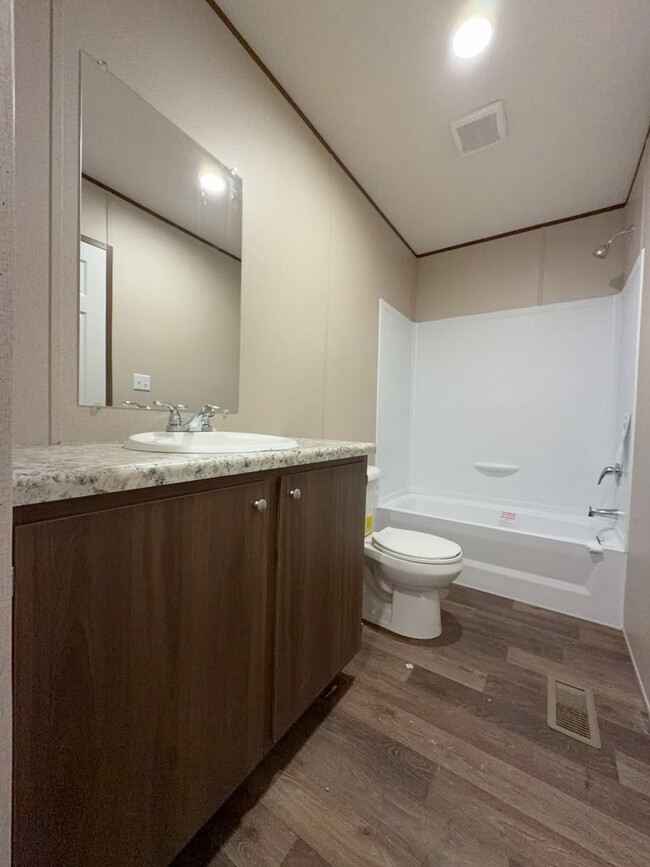 Building Photo - 3046-5914 15