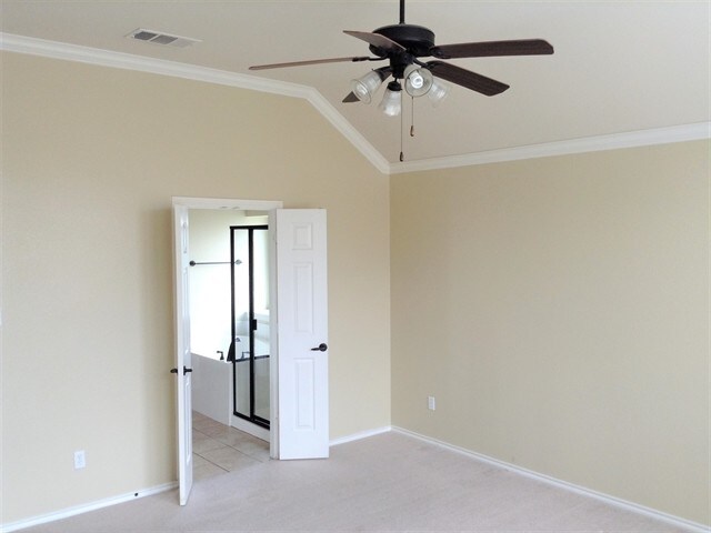 Building Photo - 522 Flora Vista Ct