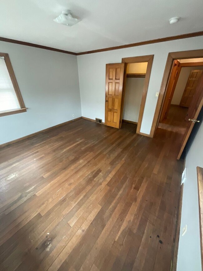 Building Photo - Charming 3 Bed 2 Bath Home! *2027*