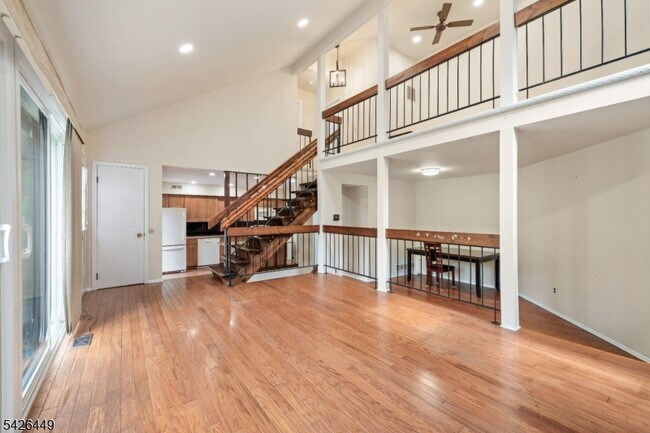 Building Photo - 257 Gemini Dr