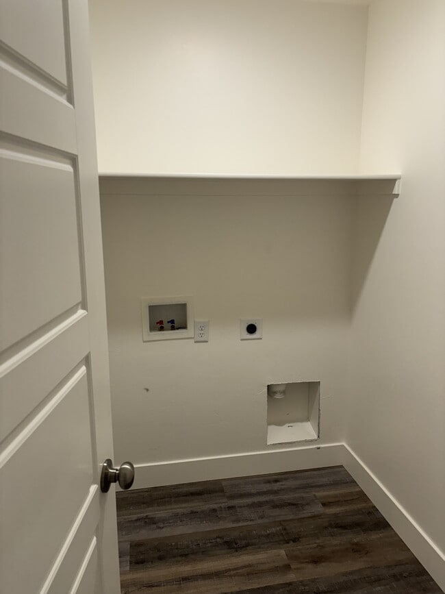 Building Photo - 3420 E Guila Dr