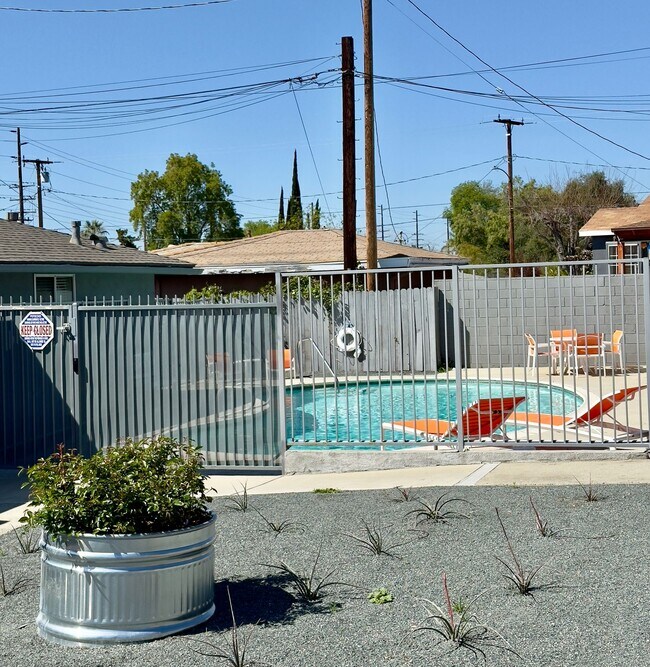 Building Photo - DON'T LIVE BELOW ANYONE...NEWLY REMODELED UNITS AND COMMUNITY