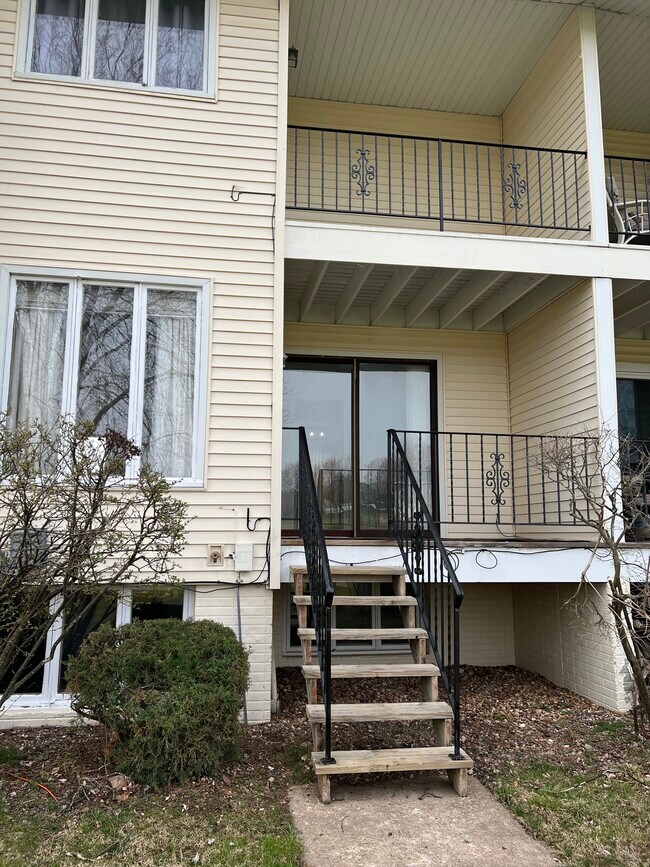 Building Photo - 3025 Parkwild Dr