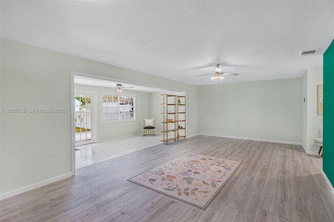 Building Photo - 1320 NE 27th Ave