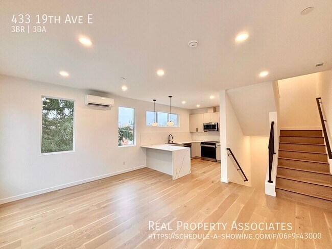 Building Photo - 433 19th Ave E