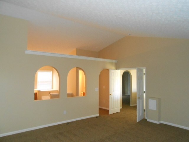 Building Photo - 486 Zoar Street
