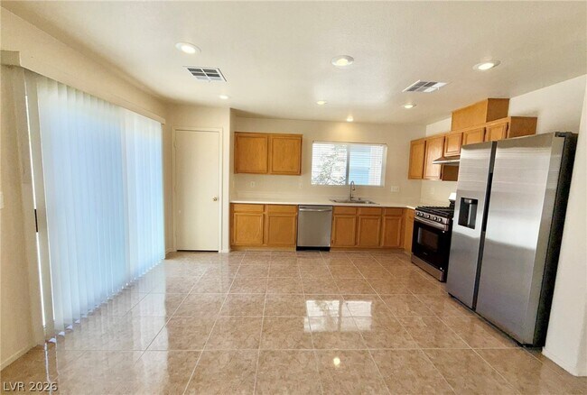 Building Photo - 11225 Sandrone Ave