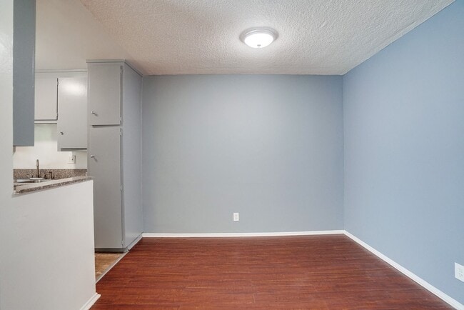 Building Photo - Gated, Mid-Century Multi-Family Property n...