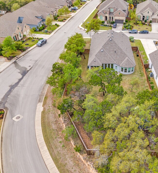 Building Photo - 24502 Emilia Way